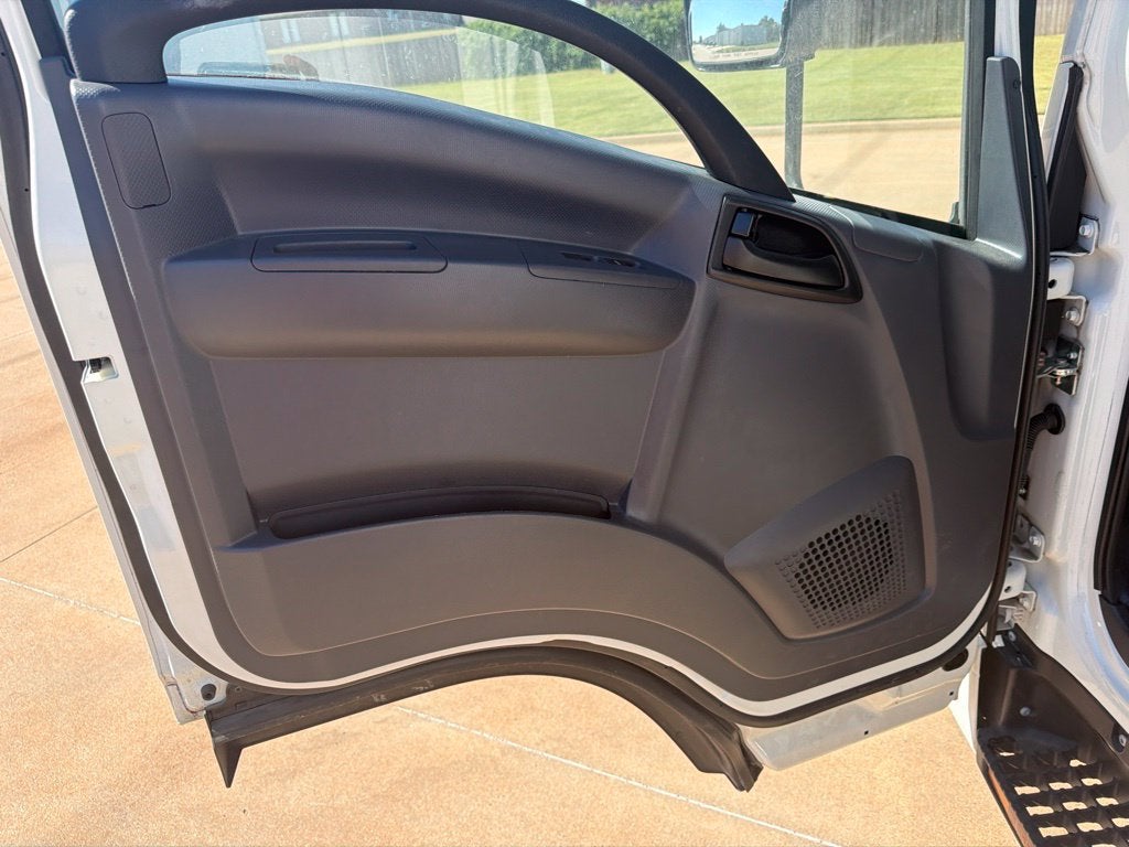 2023 Chevrolet Low Cab Forward 3500 HG Base