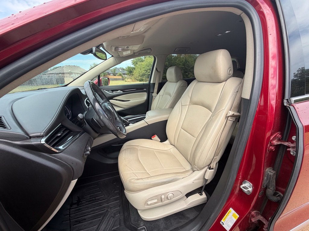 2020 Buick Enclave Essence