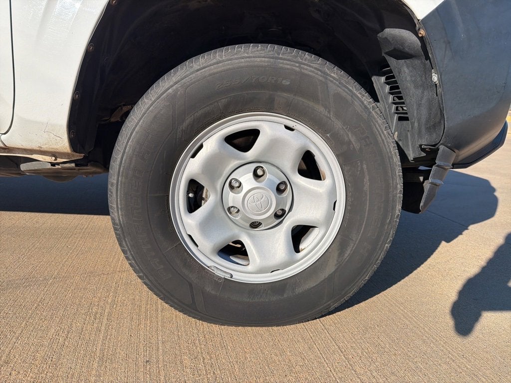 2016 Toyota Tacoma SR