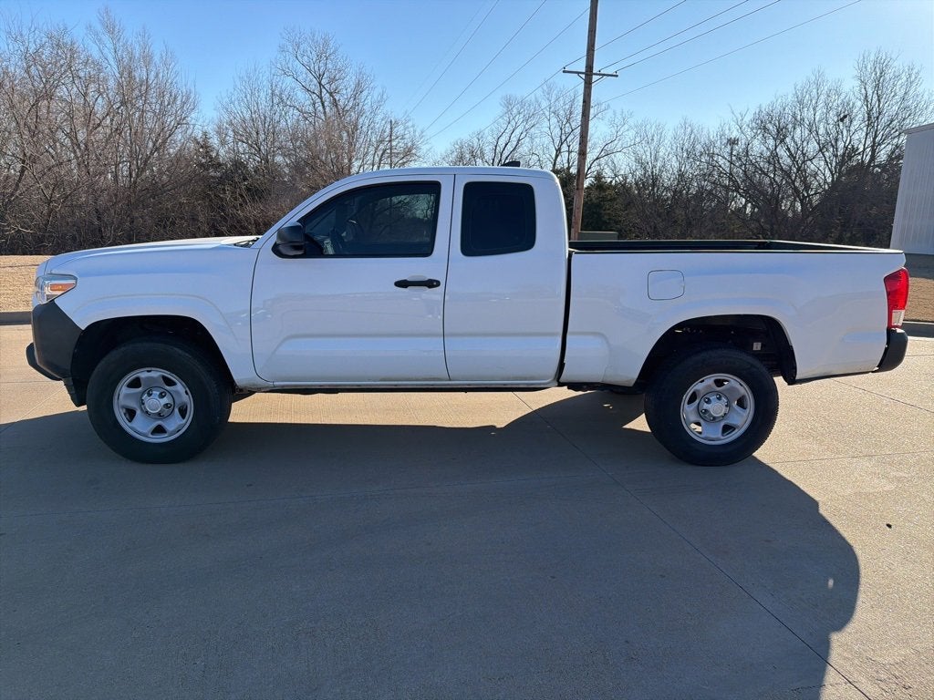 2016 Toyota Tacoma SR