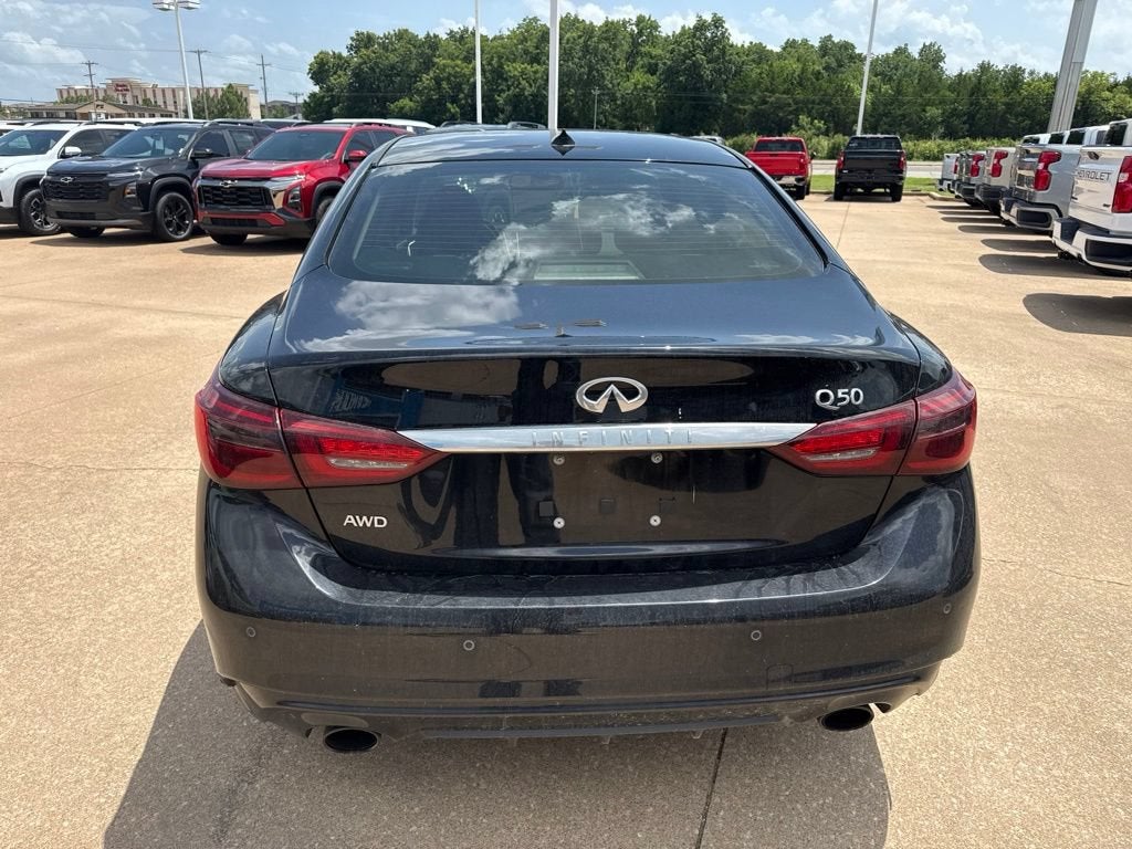 2023 INFINITI Q50 LUXE