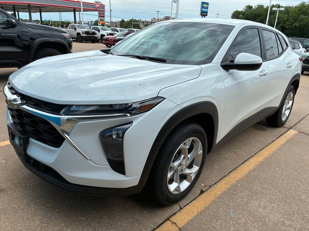 2024 Chevrolet Trax LS