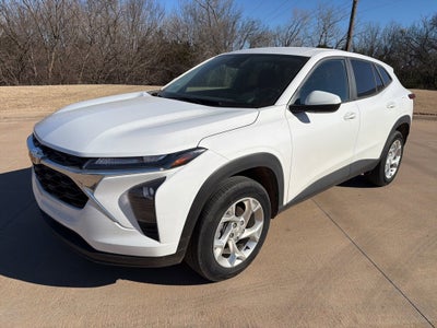 2025 Chevrolet Trax LS